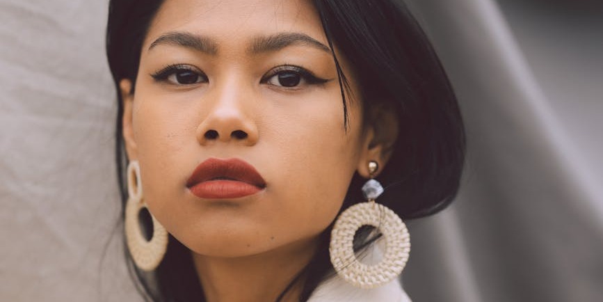 Exploring the World of Inclusive Beauty: Why Diversity Matters in Hair and Makeup Services