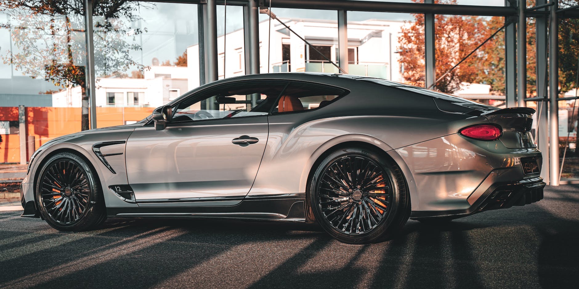 How to Choose the Perfect Bentley for Your Prom Night in Cheshire