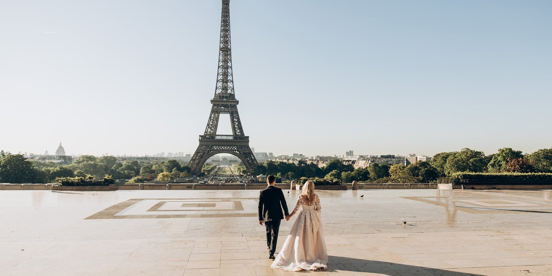 The Ultimate Checklist for a Flawless London Destination Wedding