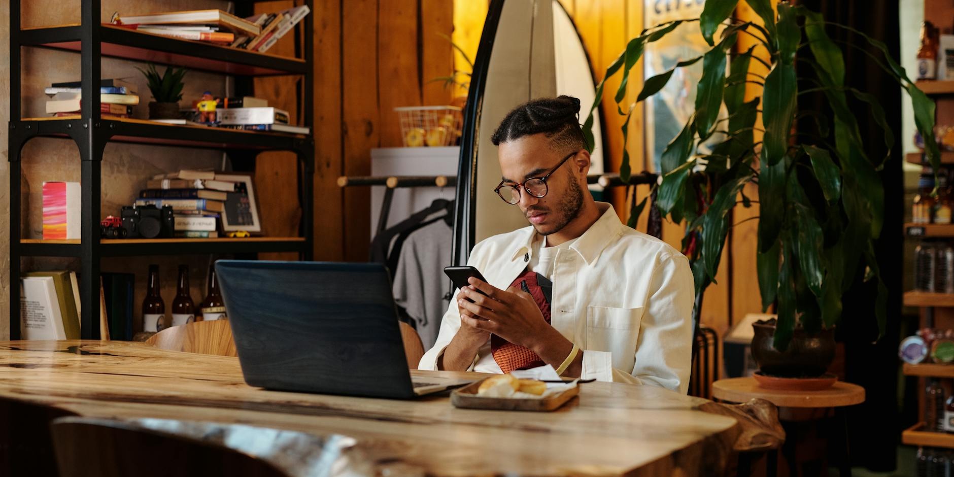 Guest Blogging in Manchester: Tips for Building Meaningful Connections
