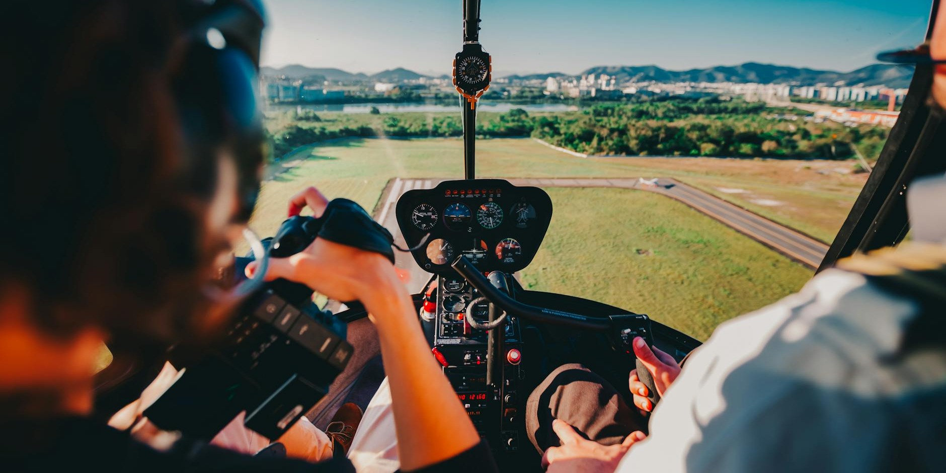 Top Benefits of Helicopter Hire in the West Midlands for Business Travel