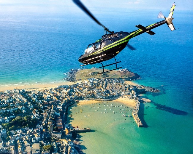 The Ultimate Guide to Hiring a Helicopter in the UK