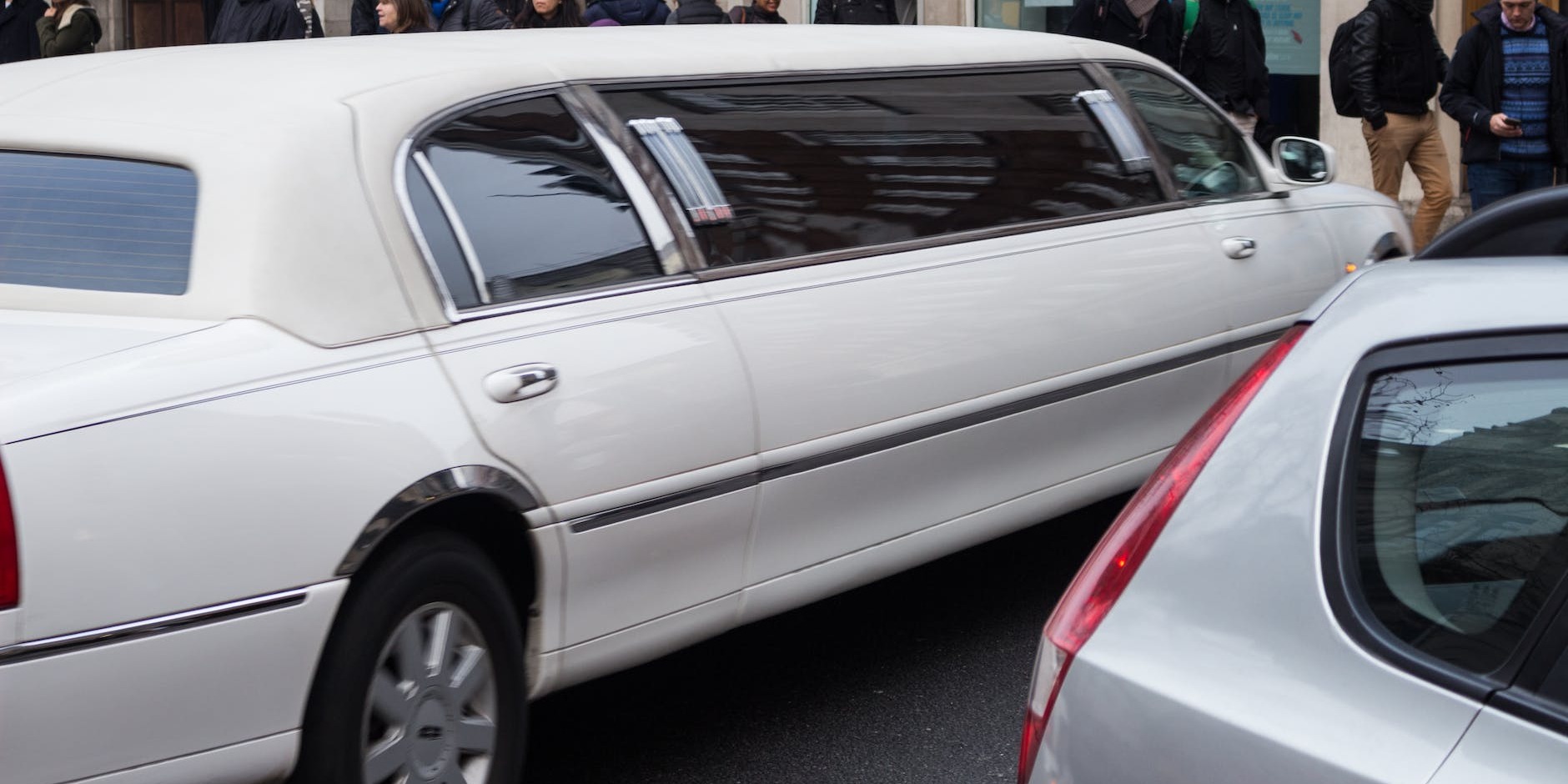 Limo Hire London to Rayleigh