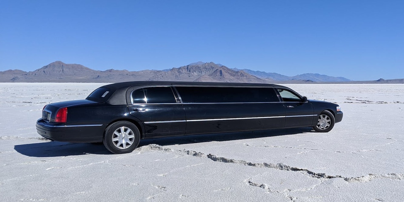 How to Choose the Perfect Limo for Your Event in Islington