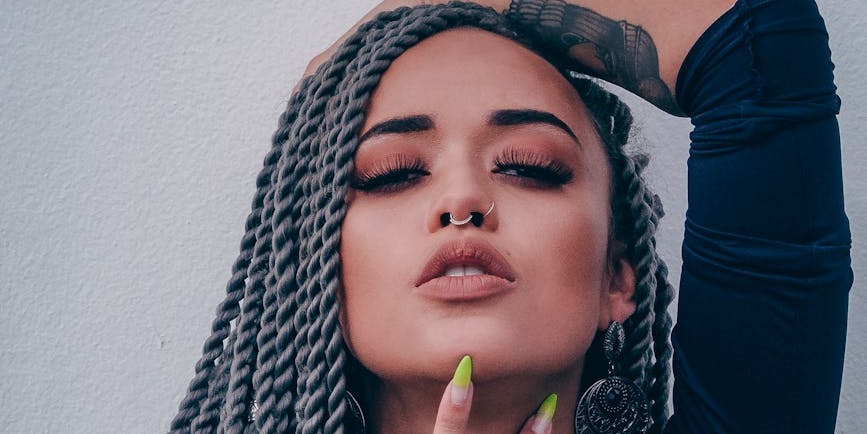 How to Nail the Perfect Dewy Makeup Look for Any Event