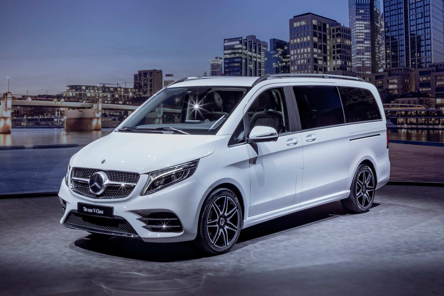 Why Hire a Mercedes V-Class for Your Next Event in the UK?