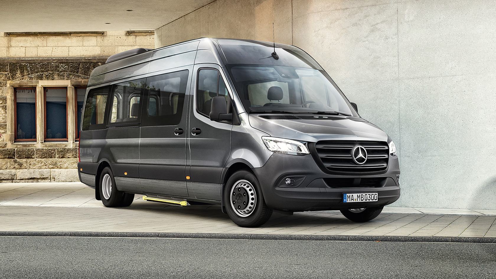 How to Choose the Right Minibus Hire for Your Group Trip in Llanidloes