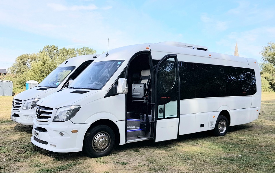 What You Need to Know About Minibus Hire for Group Events