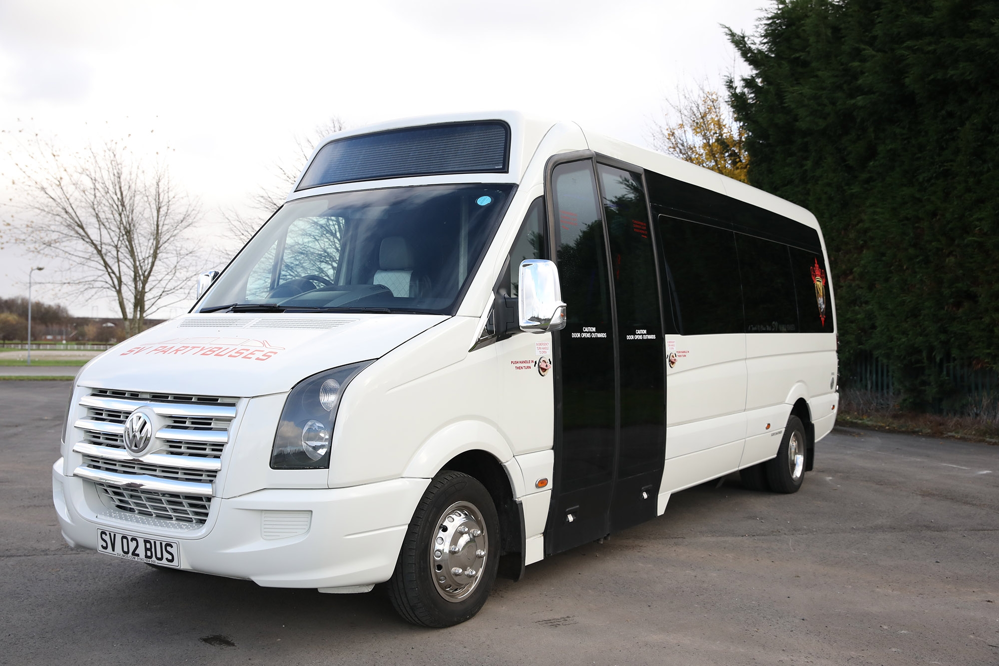 What to Expect When Hiring a Party Bus in the UK