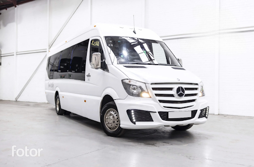How to Choose the Perfect Party Bus for Your Event in Glenrothes