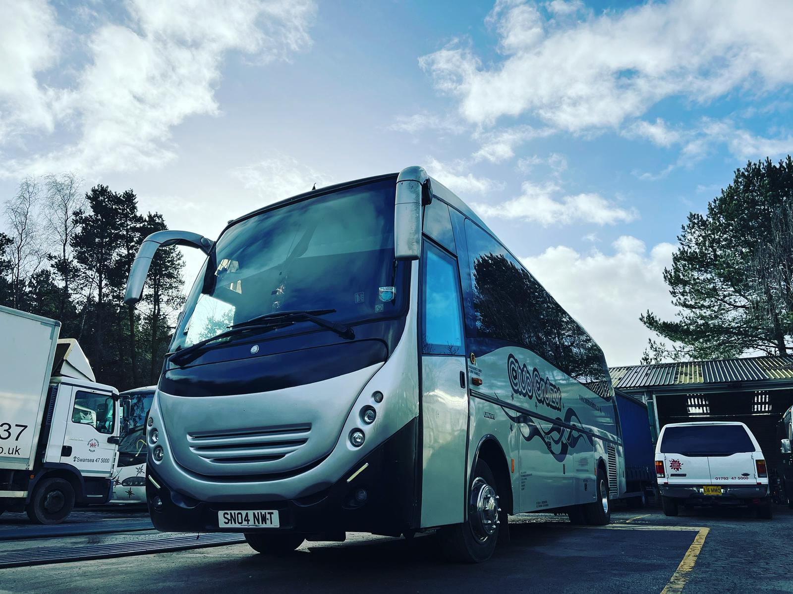 Arriving in Style: Finding Your Dream Prom Coach in Merthyr Tydfil