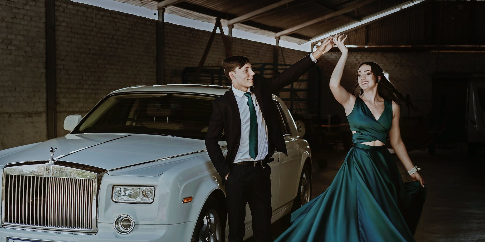 How to Choose the Perfect Prom Transport in Portsmouth: A Quick Guide
