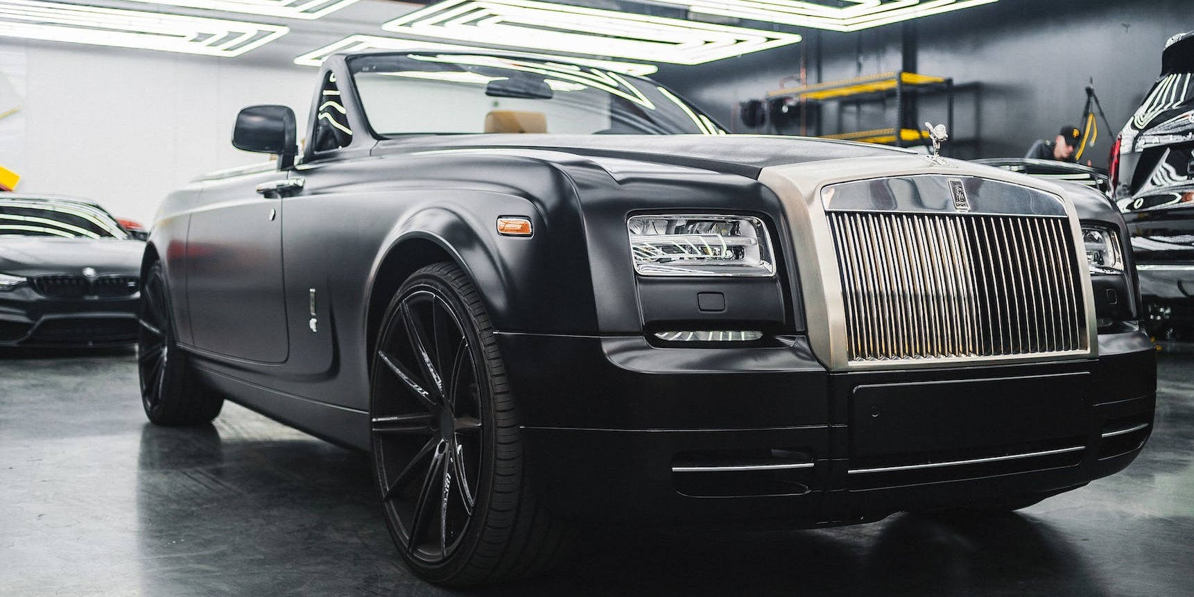 How to Hire a Rolls Royce for Your Prom Night in Central London