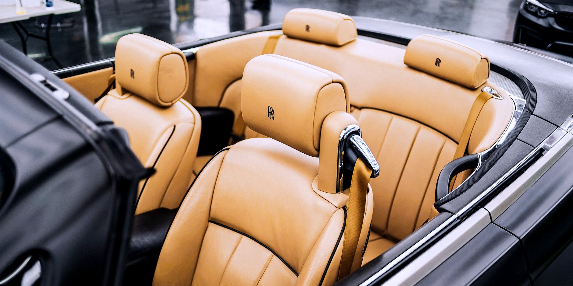 Exploring Rolls Royce Phantom Features: A Guide for West Yorkshire Enthusiasts