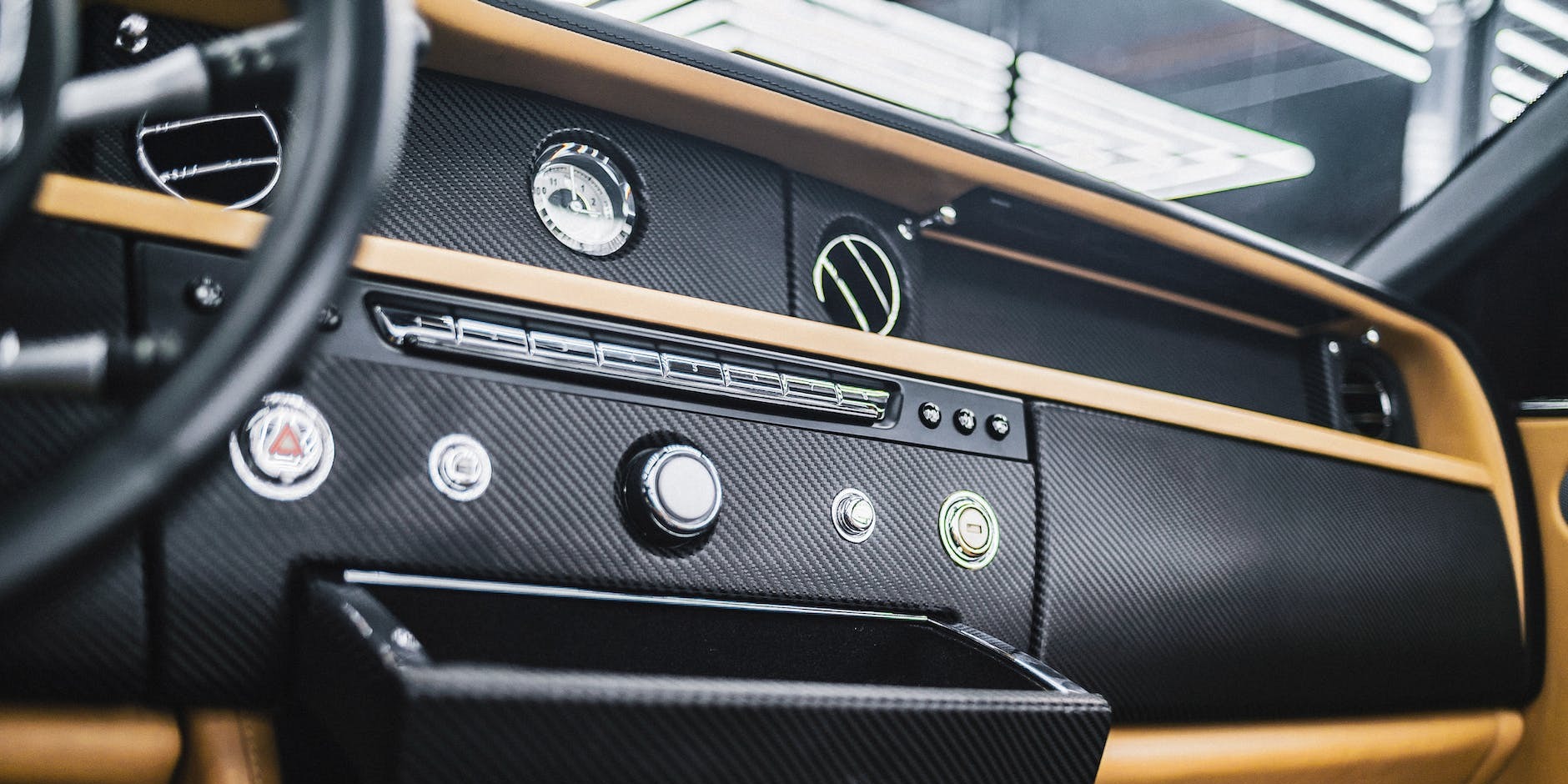 Experience Ultimate Luxury: Hiring a Rolls Royce Phantom in Deal, Kent