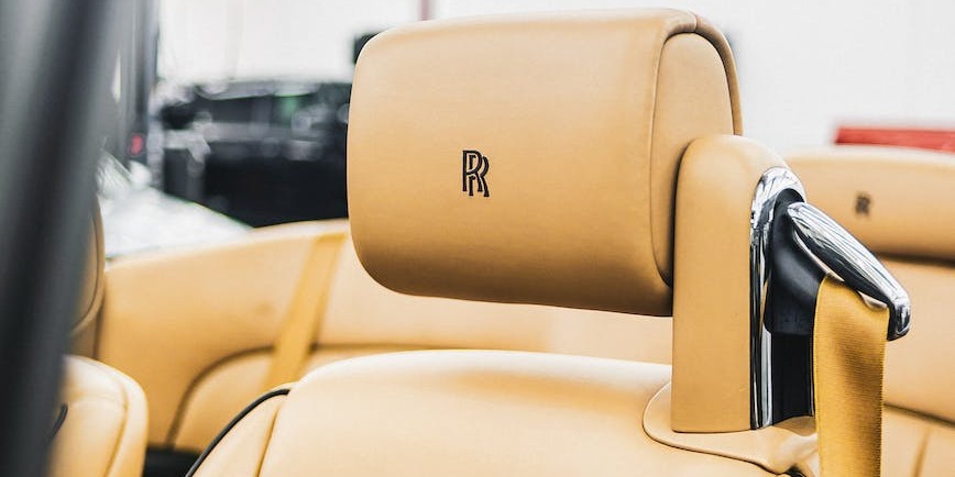 Rolls Royce Phantom: The Epitome of Comfort and Style for UK Corporate Travel