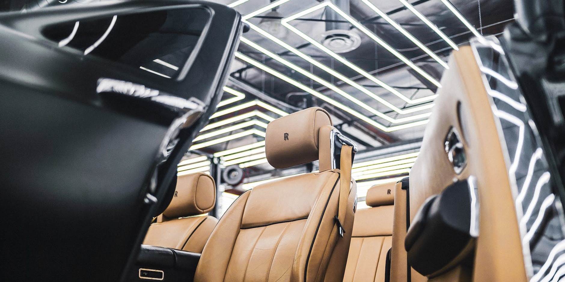 Experience Ultimate Luxury: Hiring a Rolls Royce Phantom in Fowey