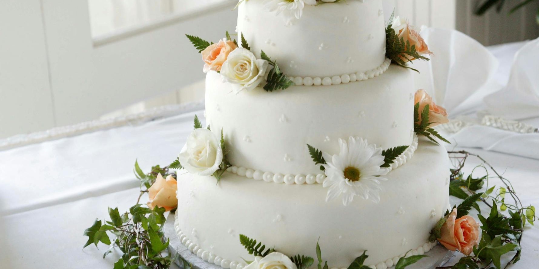 Top 5 Wedding Cake Flavours Loved by Brides in Manchester
