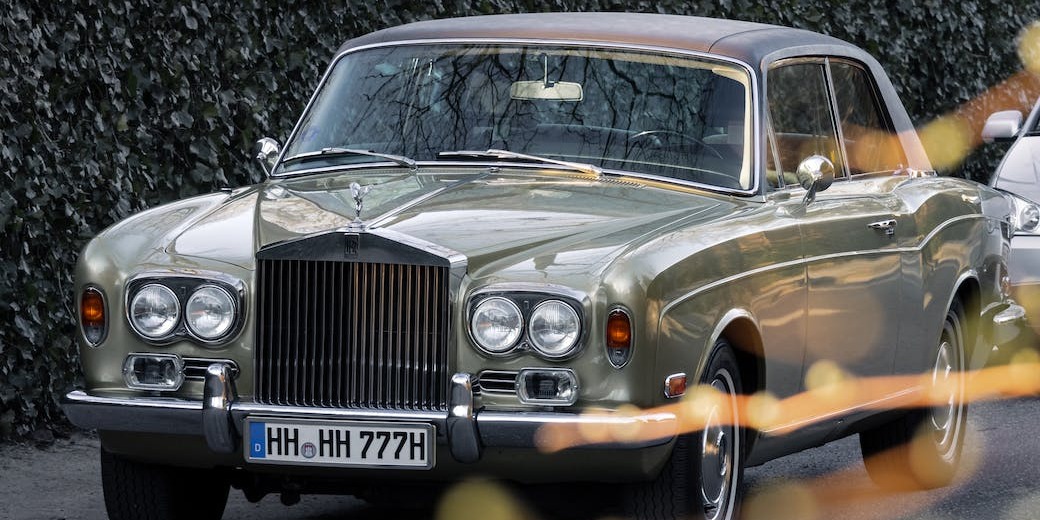 Experience Elegance on Wheels: Choosing a Rolls Royce for Your Scottish Wedding Day