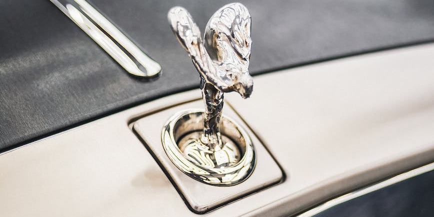 Top Tips for Hiring a Rolls Royce Phantom for Your Wedding