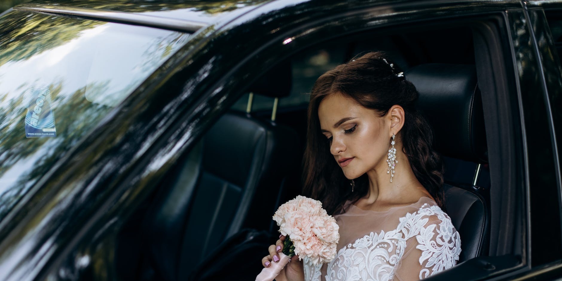 Top Tips for a Stress-Free Wedding Day: Transport Edition
