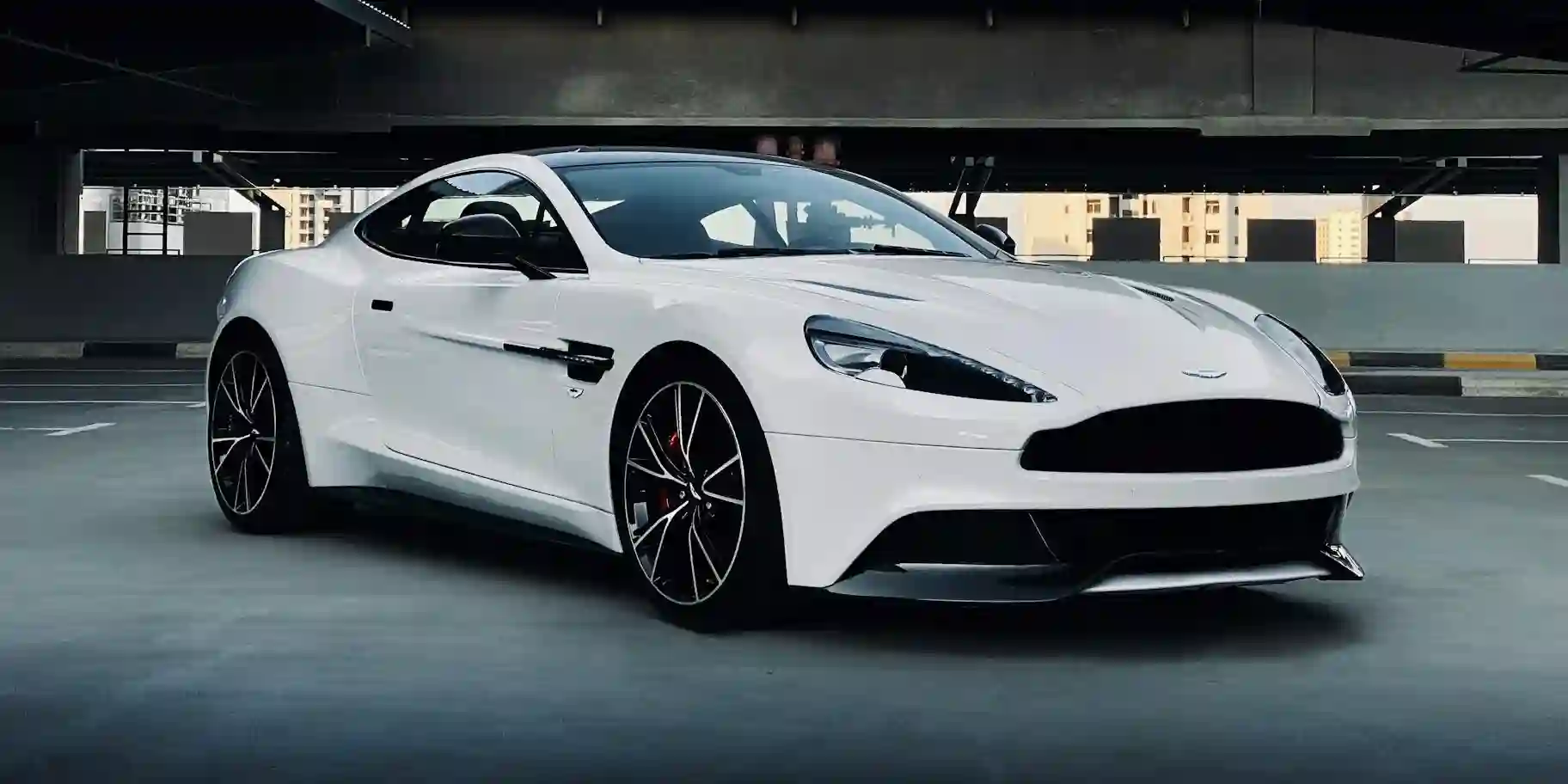 Why Choose an Aston Martin for Your Next Essex Event?