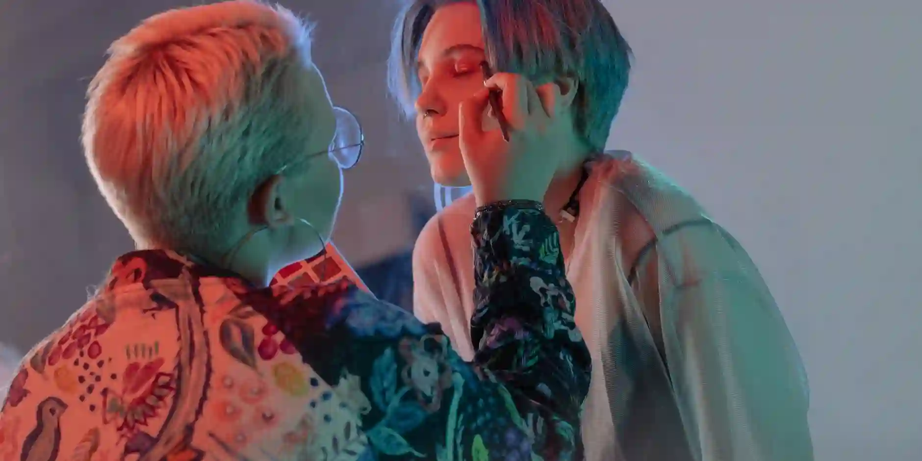 Discover the Latest Beauty Trends Taking Mold by Storm