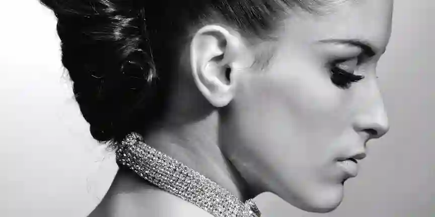 How to Achieve a Radiant Glow: Expert Tips for Skincare Enthusiasts in Manchester