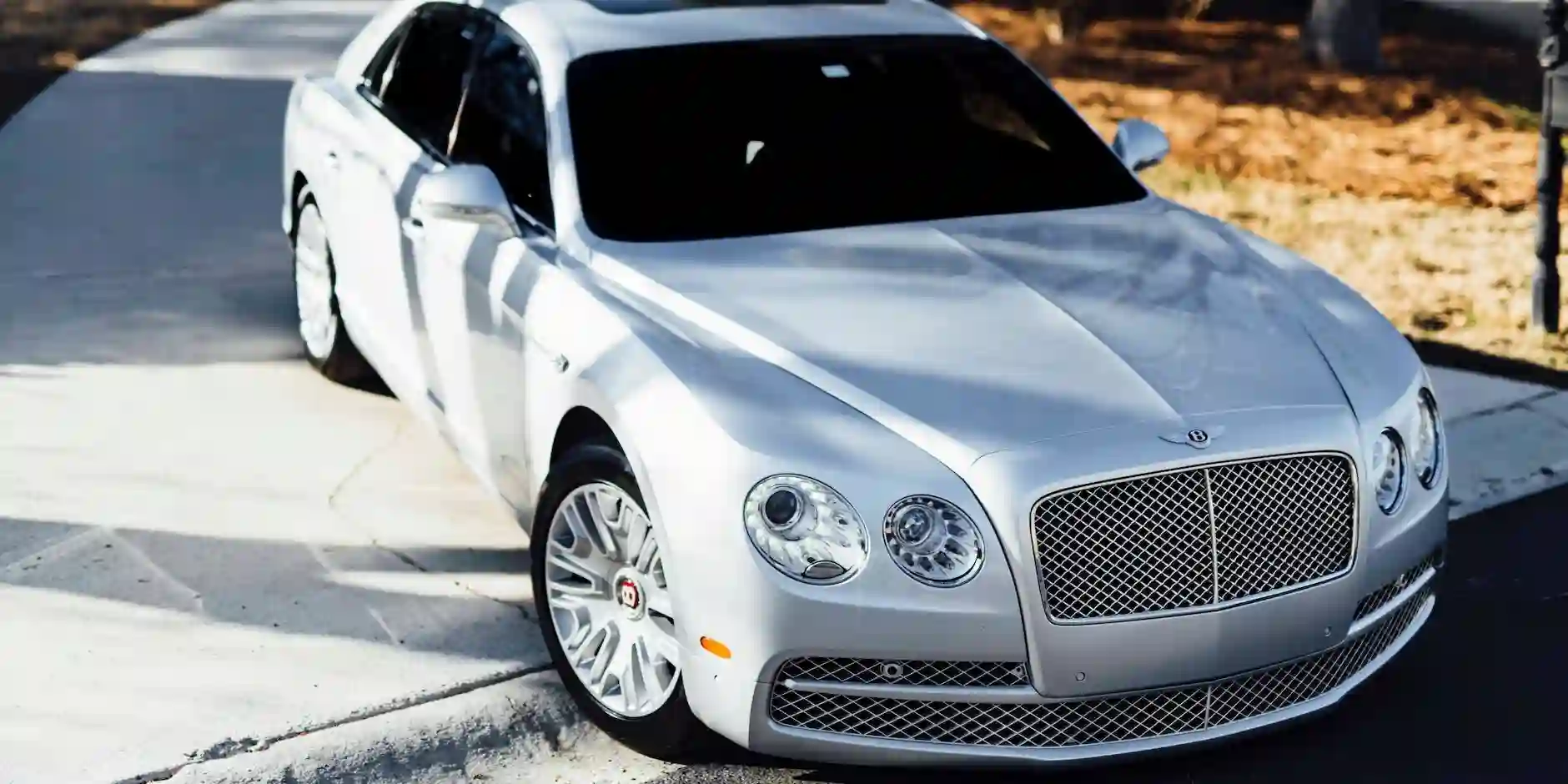What Makes Bentley the Ultimate Luxury Car for Hire in Didcot