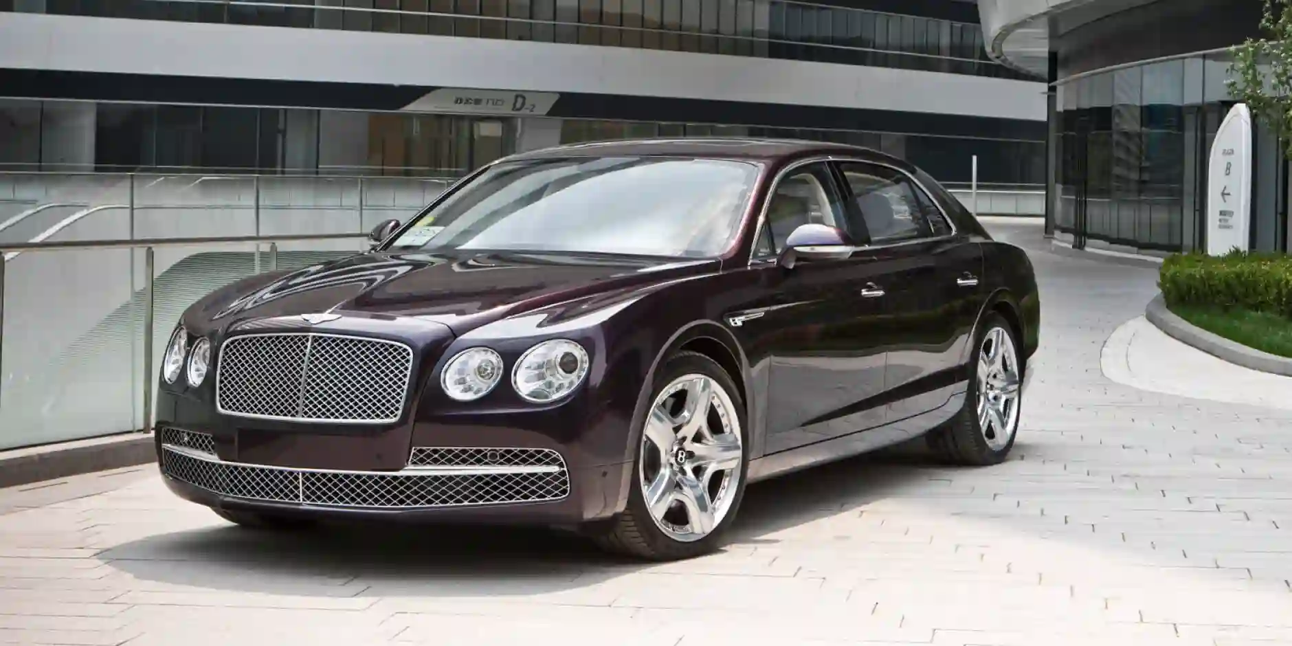 Discover the Comfort and Style of the Bentley Flying Spur for Your Next Event