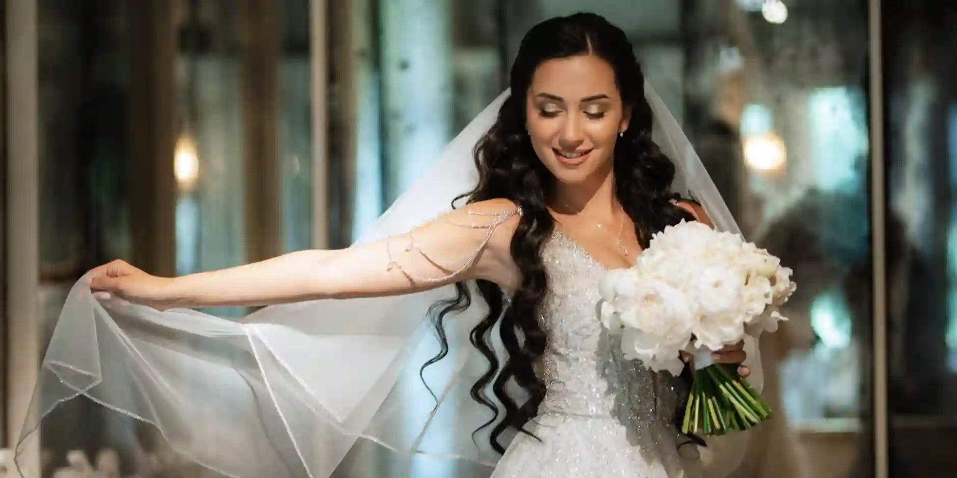 How to Choose the Perfect Wedding Dress for Your Big Day