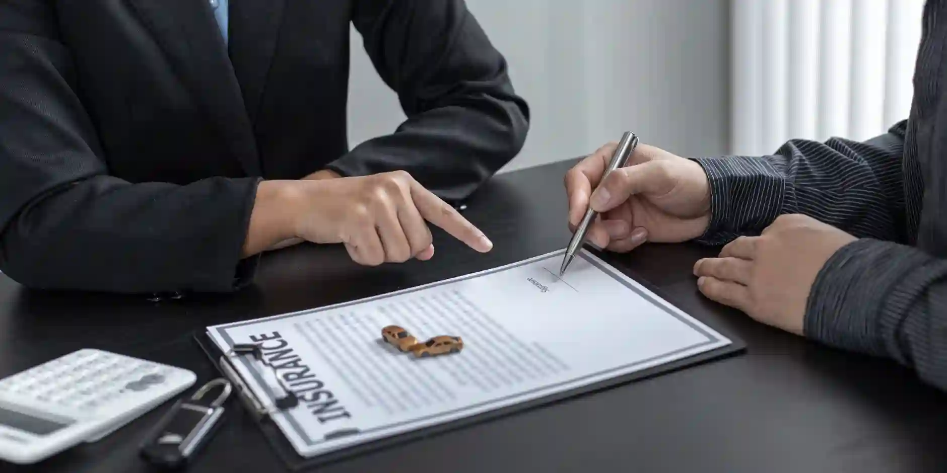 School Prom Cars: Rolls Royce Phantom vs Bentley Mulsanne