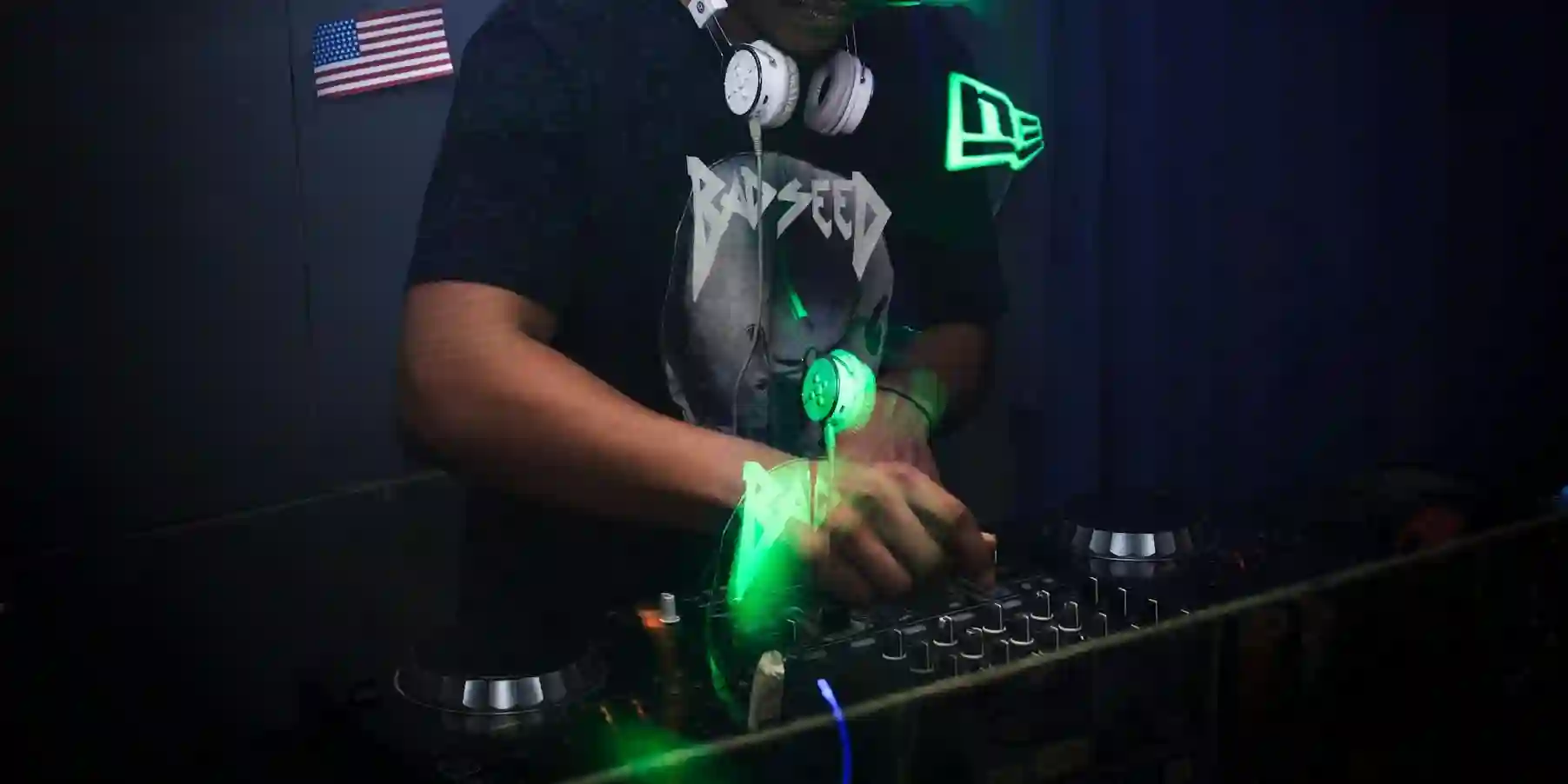 5 key things to consider when booking a wedding DJ