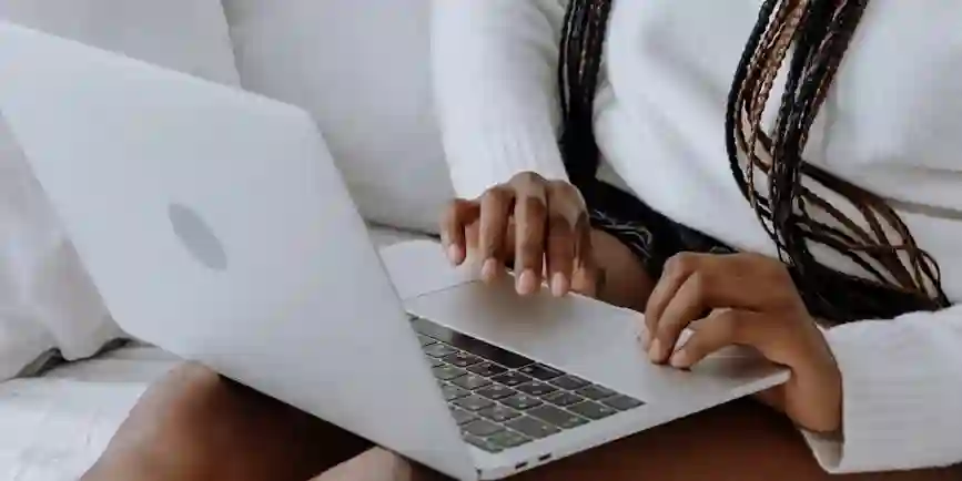 How Guest Blogging Can Elevate Your Brand's Presence in Manchester's Art Scene