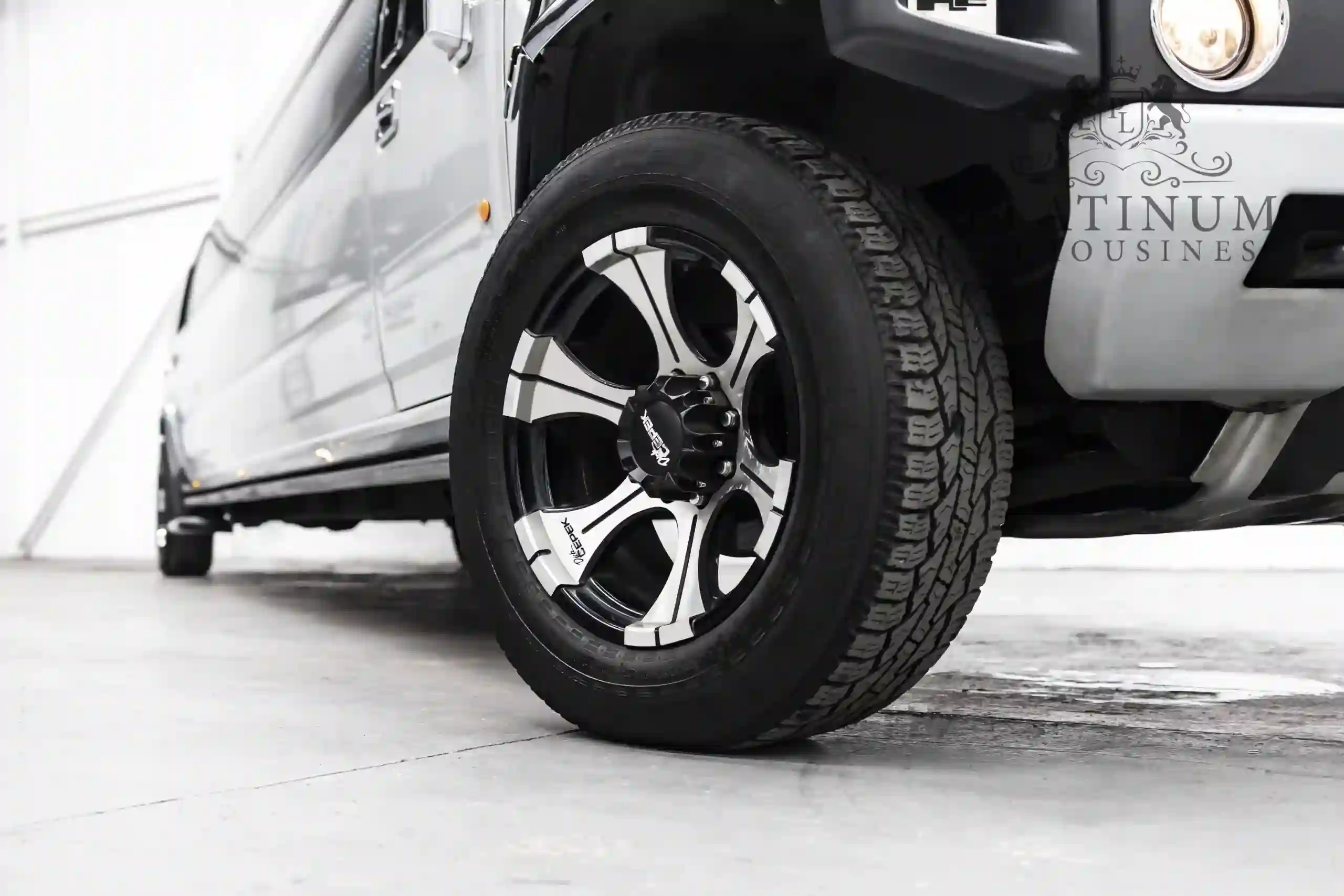 Why Hummer Limos Are the Ultimate Choice for Proms and Special Events in Basingstoke