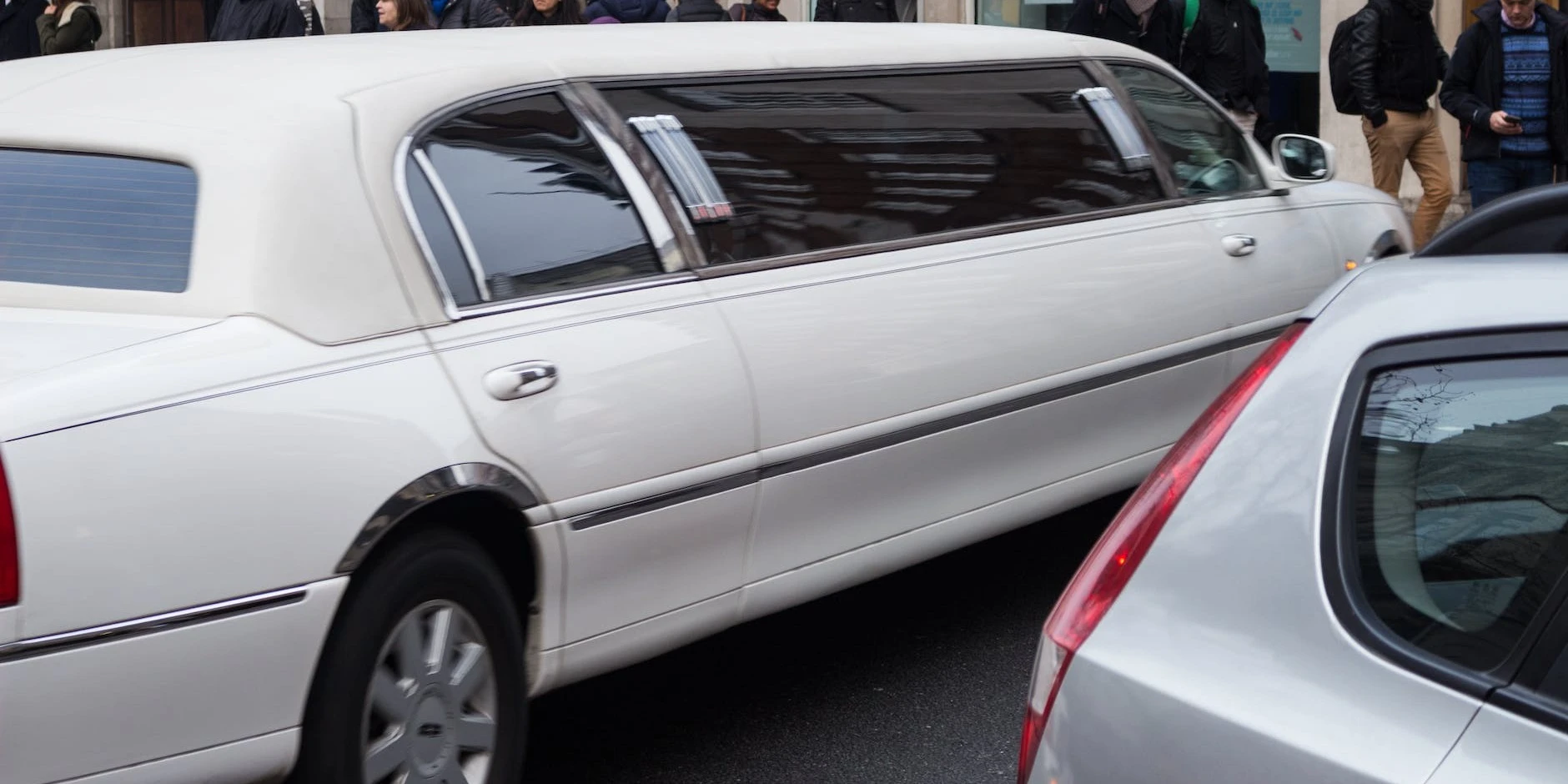 Limo Hire for the EFL Championship play-offs in Wembley