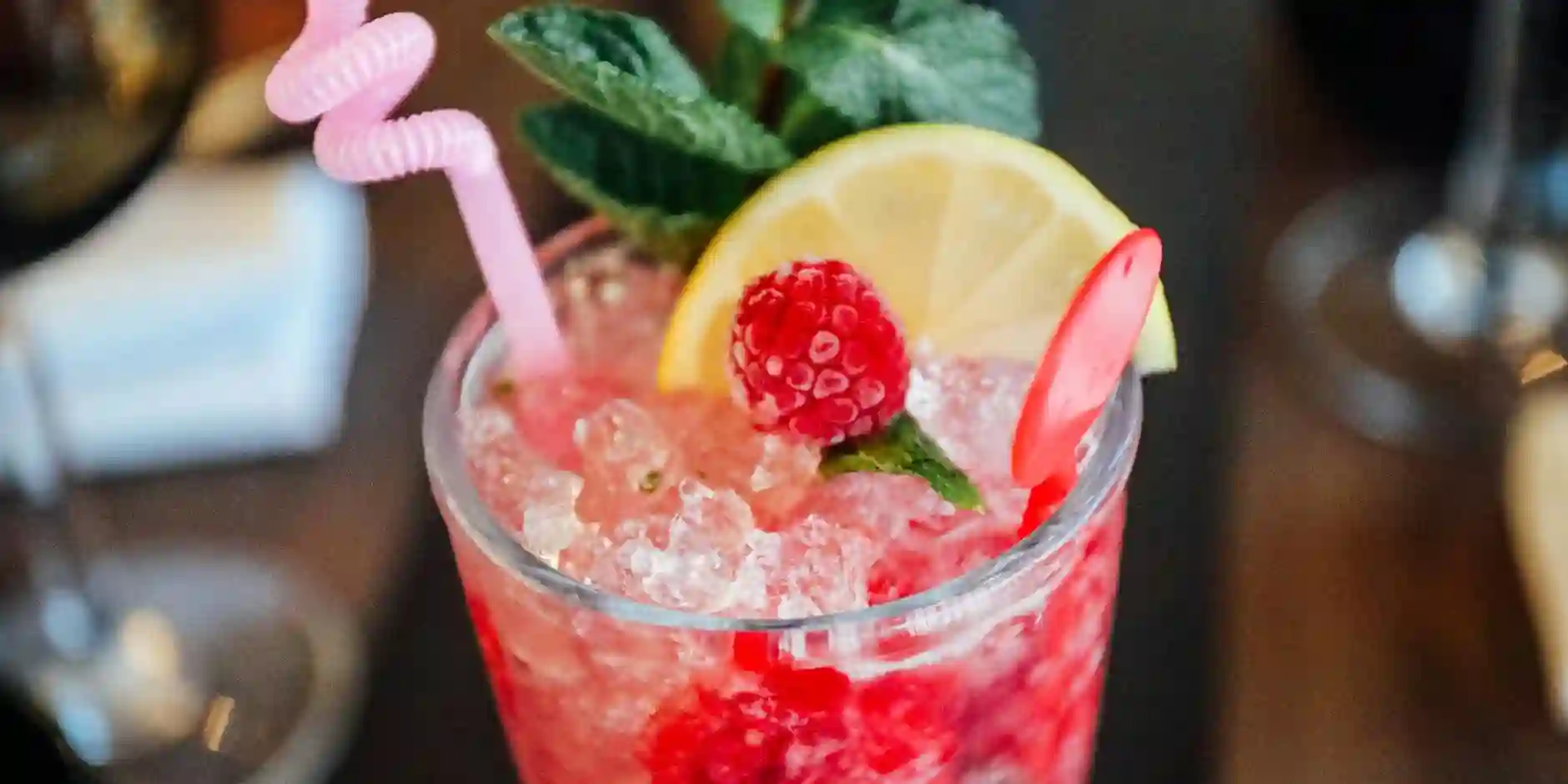 How to Choose the Perfect Mobile Bar Hire for Your Event in Edinburgh