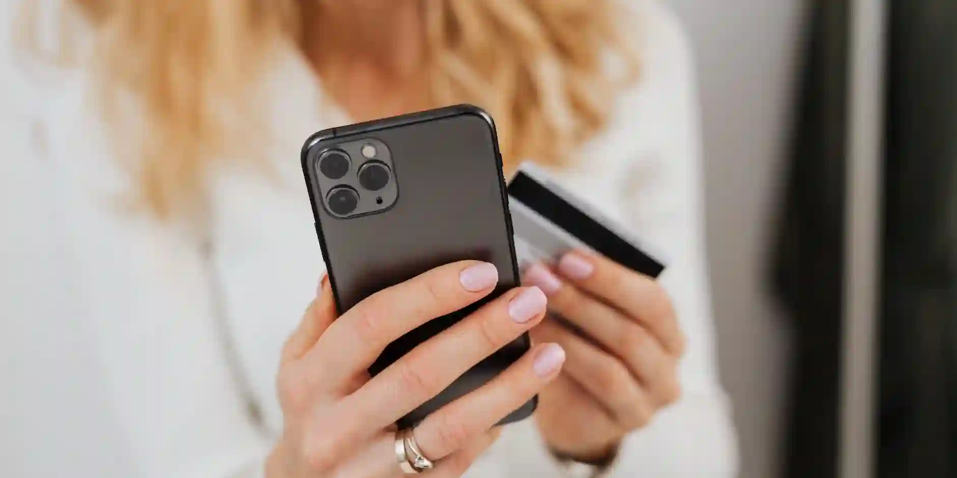 How Online Marketplaces Are Transforming Local Businesses in Manchester