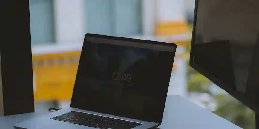 How to Effectively Manage Your Online Reputation in Oxford