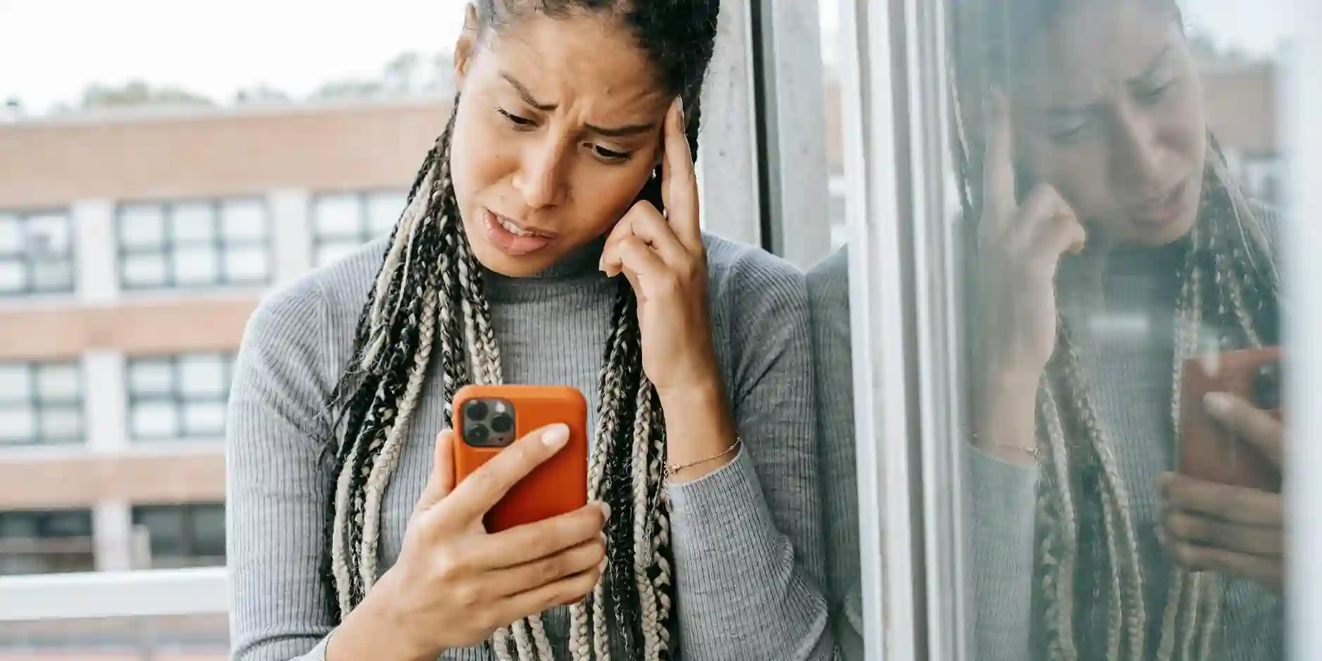 How to Maintain a Positive Online Reputation for Your Art and Design Business