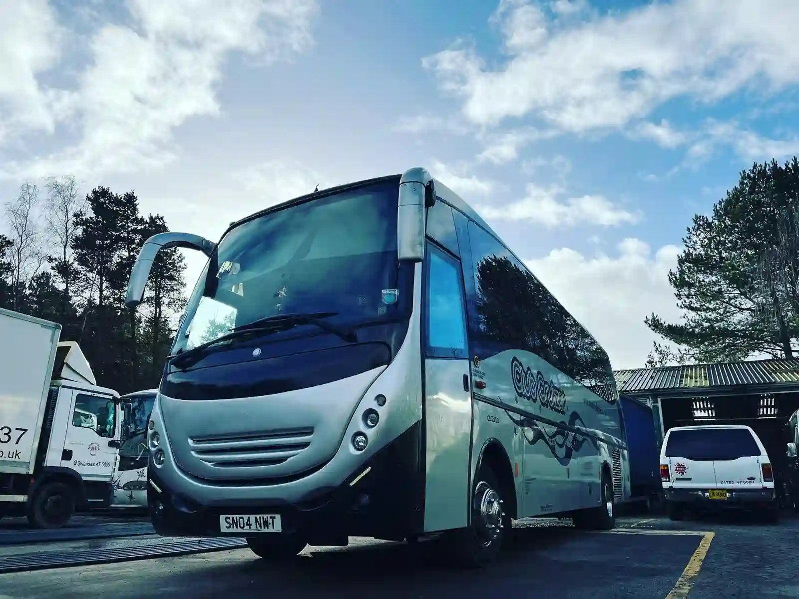 Top Tips for a Memorable Night Out: What to Expect When Hiring a Party Bus