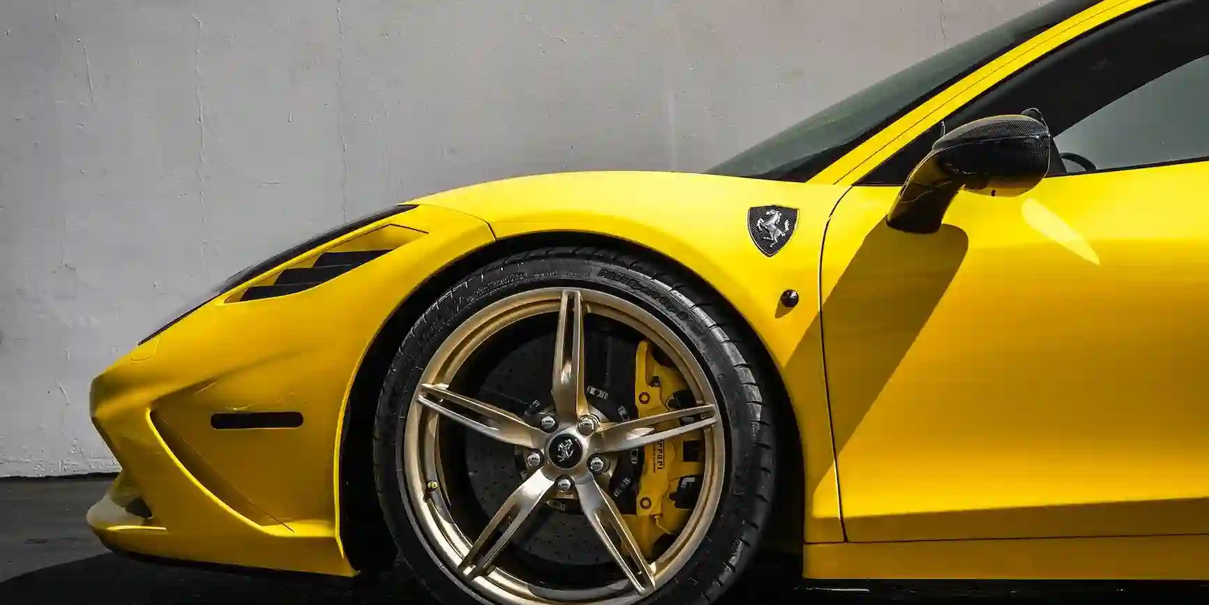 How to Choose the Perfect Prom Car for a Memorable Night in Bangor