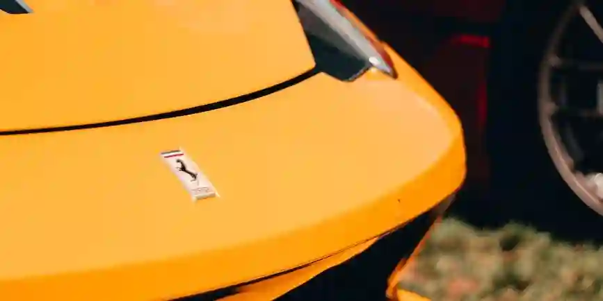How to Choose the Perfect Prom Car for an Unforgettable Night in Manchester