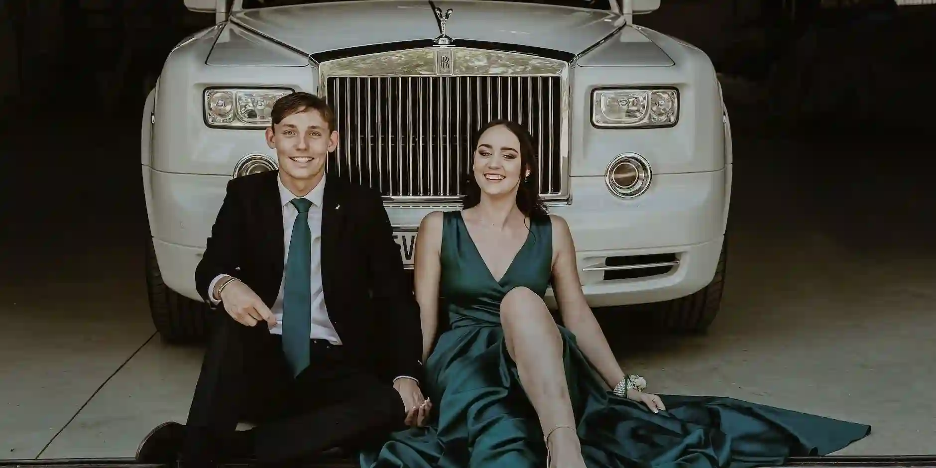 How to Choose the Perfect Rolls-Royce for Your Prom Night in Exeter