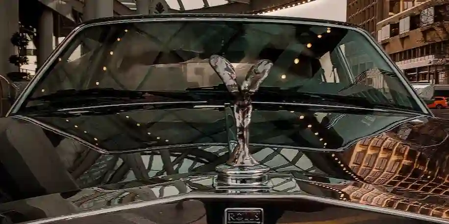 Belfast and Beyond: Your Essential Guide to Last Minute Prom Transport