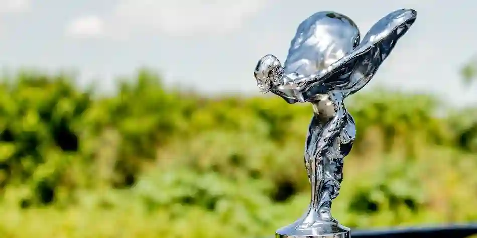 Top Tips for Stress-Free Last Minute Prom Transport Arrangements