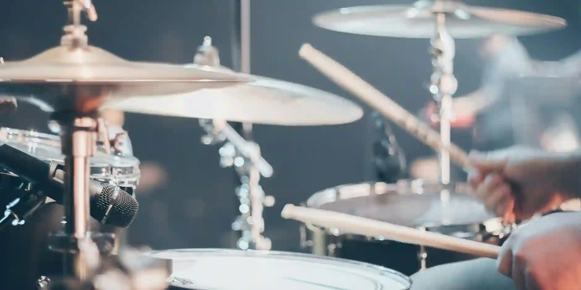 Why Live Bhangra Performances by Artists Like JK and H Dhami Highlight UK Events