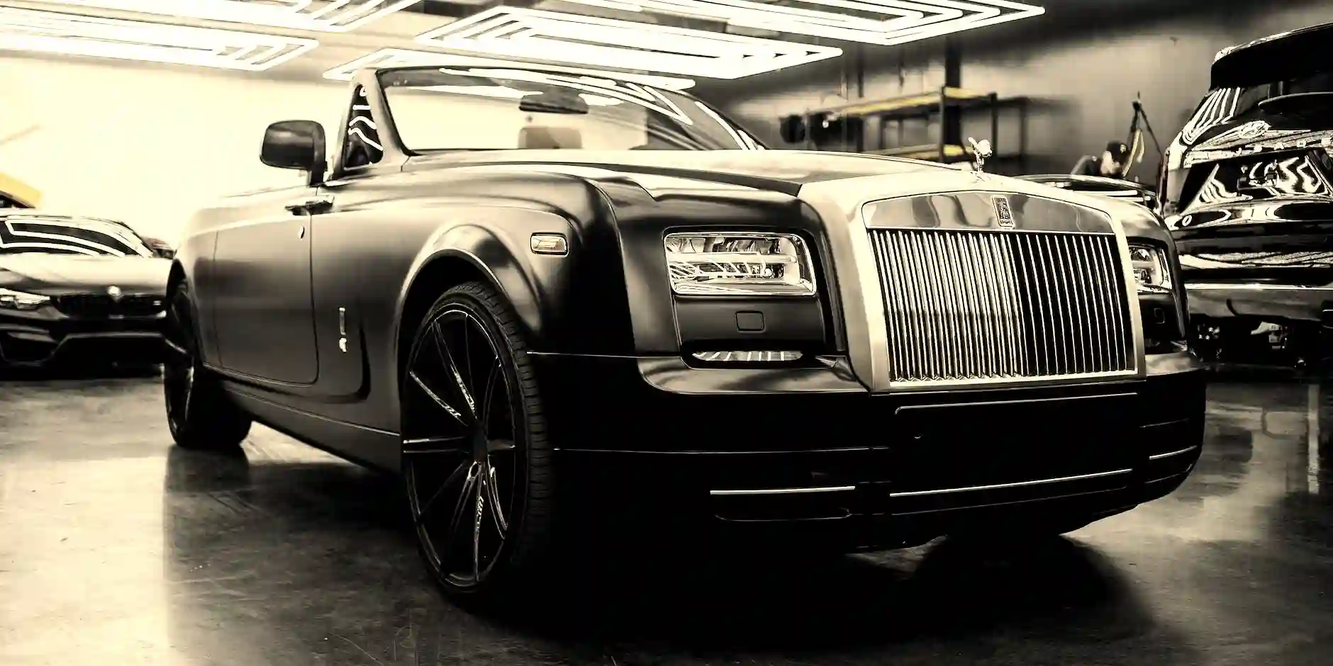 Experience Luxury: A Day Out in Brentwood with a Rolls Royce Phantom