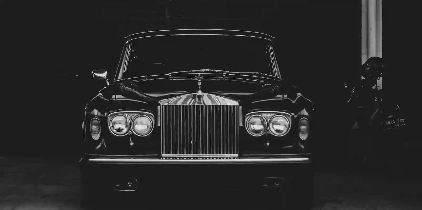 Classic Rolls Royce vs Classic Bentley Car: What to Hire for a Wedding