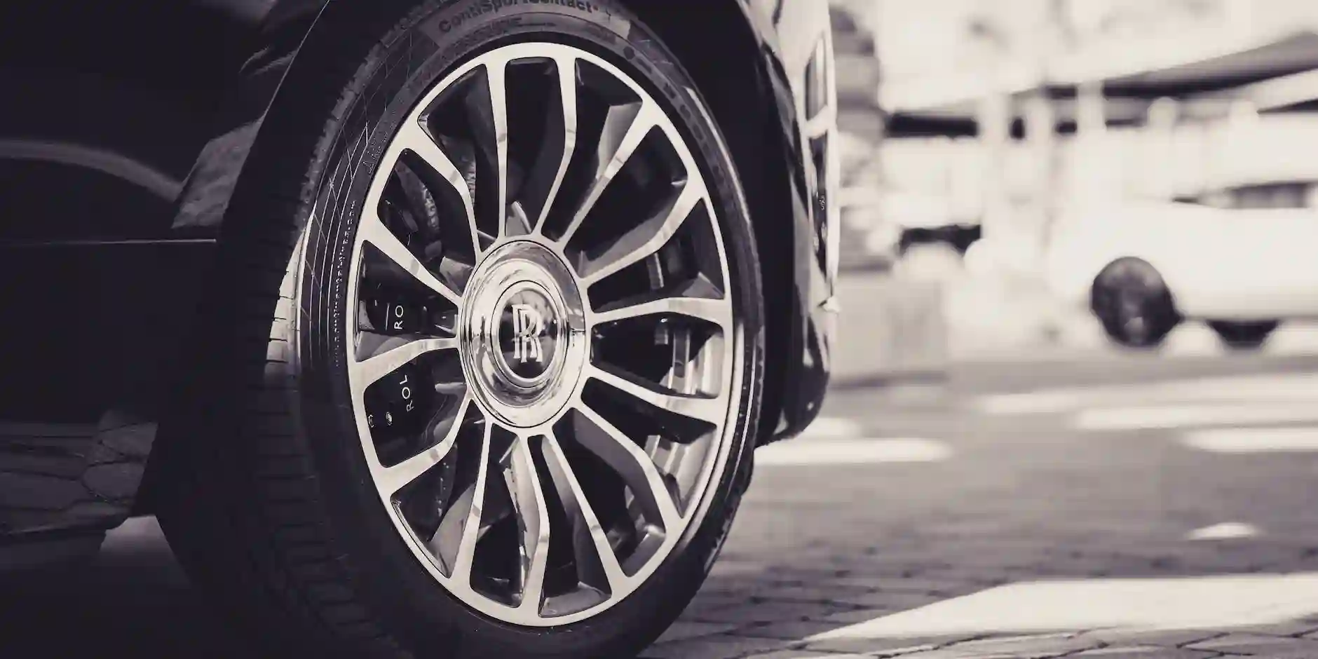 Why the Rolls Royce Phantom is the Ultimate Luxury Experience in Chelsea